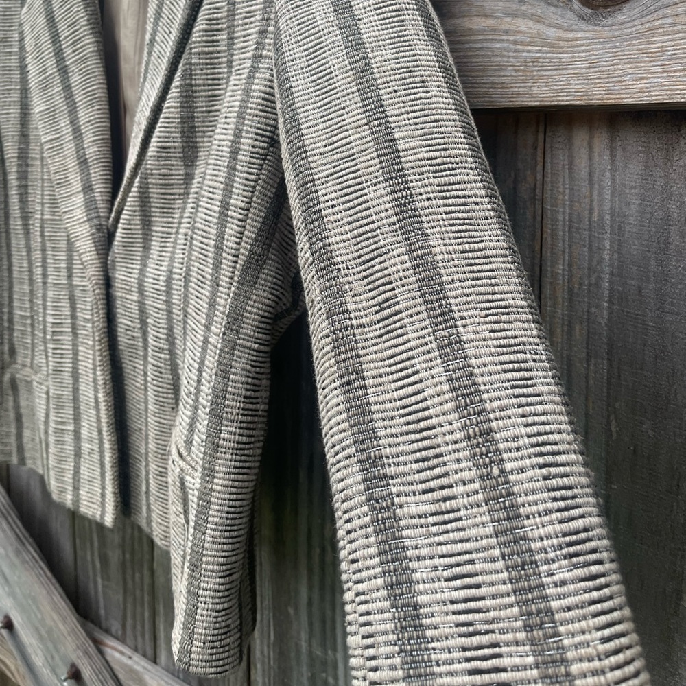 Doncaster Gray And Silver Thread Patterned Blazer… - image 2